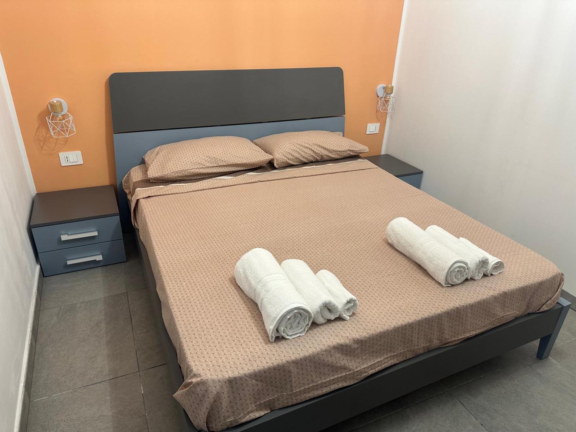 Ferienwohnung Nathouse Villafranca Tirrena Exterior foto
